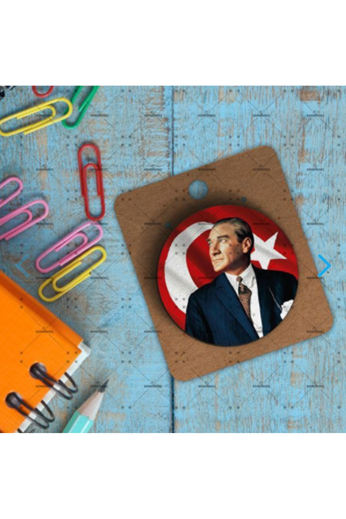 Tozlu Retro Turk Bayrakli Ataturk Beyaz Gomlek Rozet